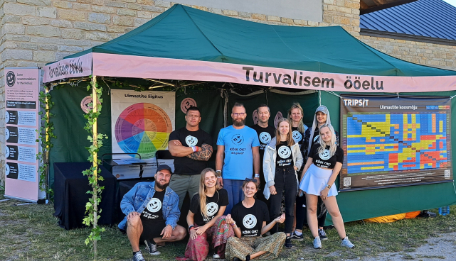 Ööhaldjad pakuvad pidulistele tuge