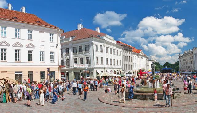 Raekoja plats Tartus