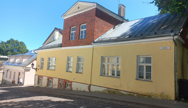 Lossi 34