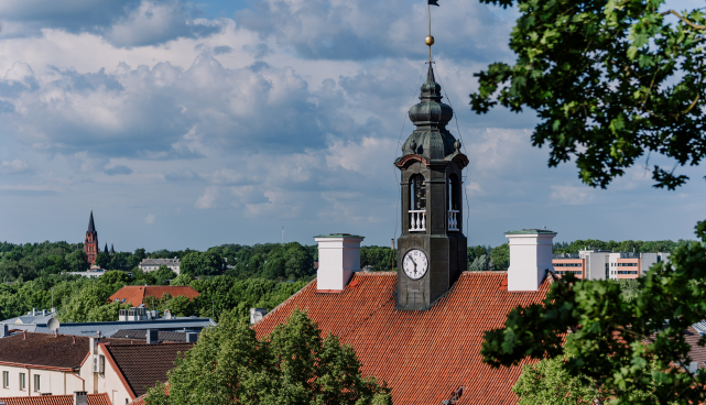 Tartu raekoja kellatorn