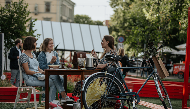 Car-Free Avenue