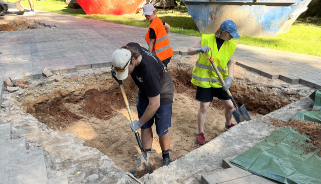 EKA tudengite varjualune kerkib