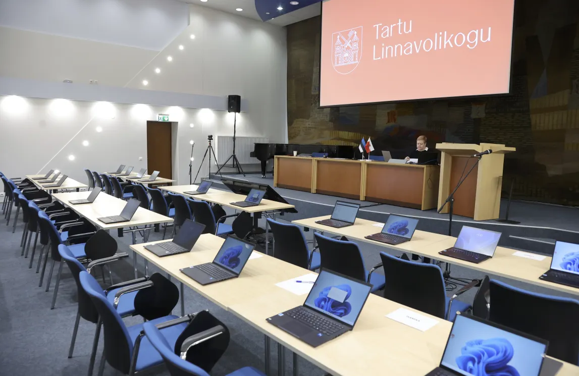  Volikogu istungi ruum Tartu Ülikooli raamatukogus